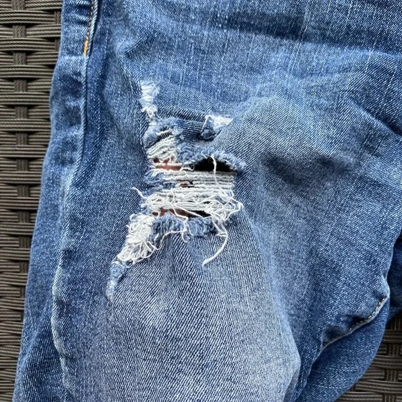 Grace & lace Distressed Blue Denim Shorts size 6 - Picture 5 of 10